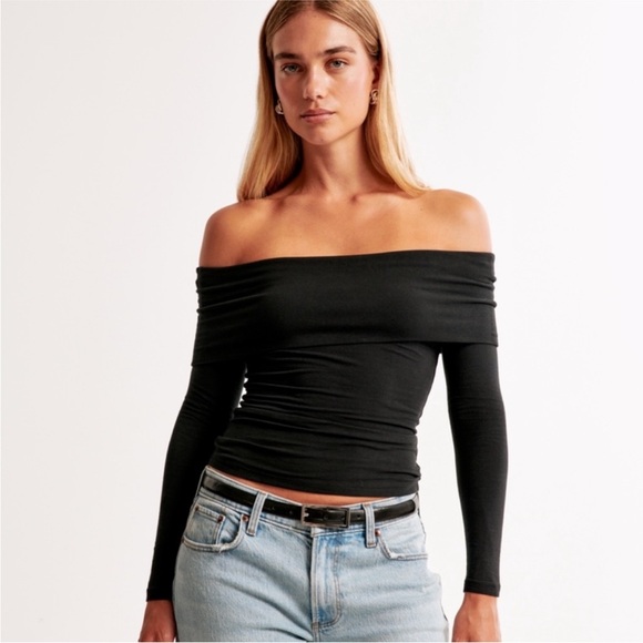 off shoulder top - Picture 1 of 5